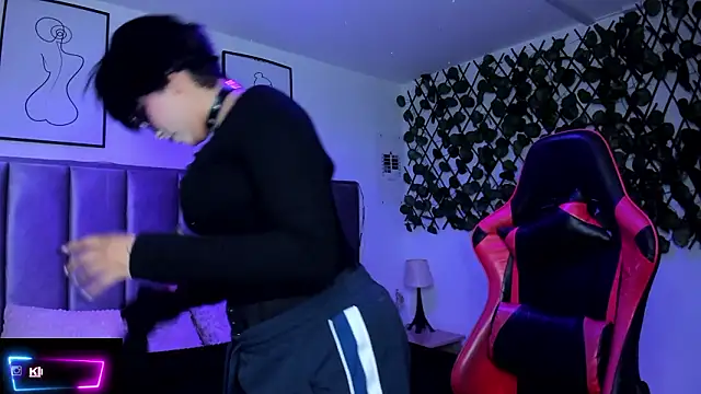 Kitty Gang online show from February 2, 3:16 am