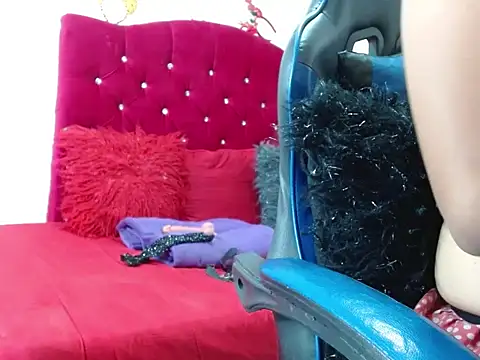 AlexaFontana online show from March 2, 8:04 pm