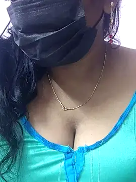 mallu-sumi online show from January 9, 3:00 am