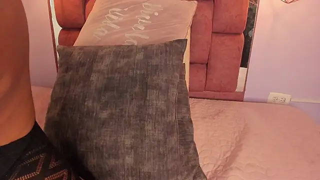 kristakinnky online show from January 19, 11:50 am