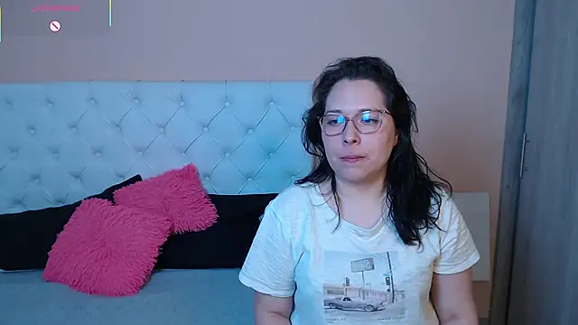 May Carlier online show from January 17, 12:51 am