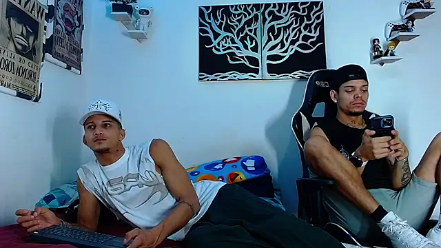 Friendsofeverything  online show from April 29, 11:54 pm