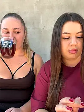 Joannakiss online show from September 24, 9:41 am