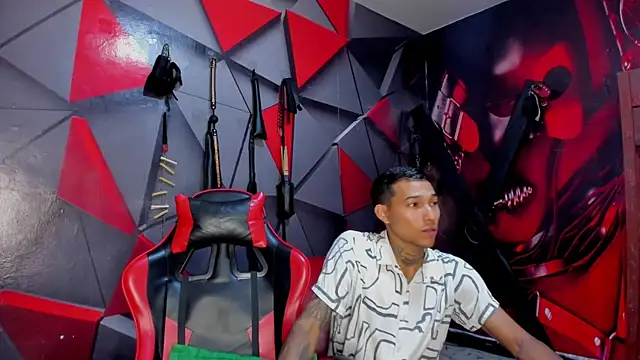 Hana and Zeta online show from January 12, 12:54 pm