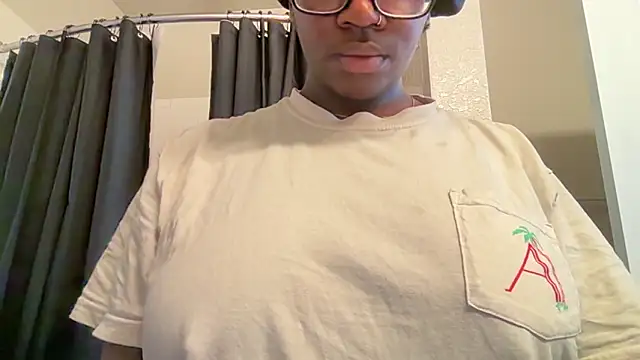 AveryJ99 online show from April 26, 12:58 pm