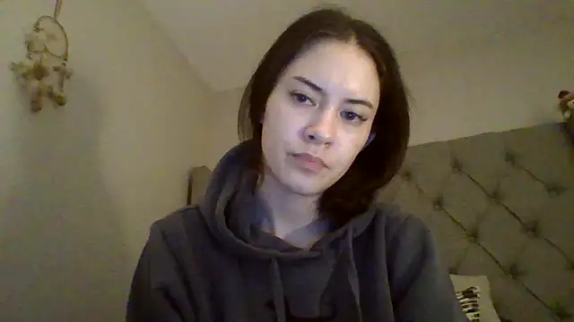 wasianbabygirll online show from April 30, 8:08 am