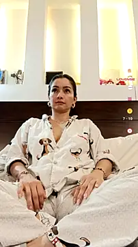 Loly Horny online show from July 14, 1:28 am