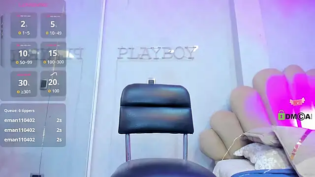 Snapshot of LaurenHu chatting on October 6, 3:01 am LaurenHu online show from October 6, 3:01 am