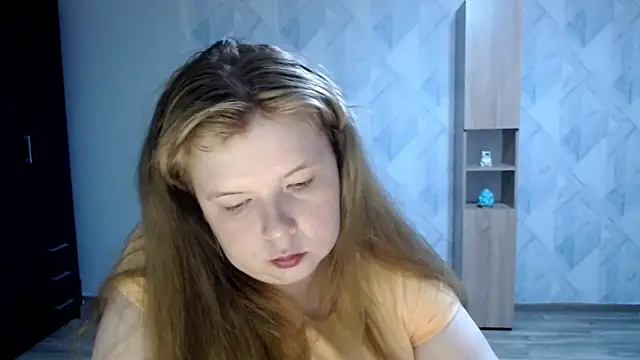 Snapshot of Melina_Hot9 chatting on September 23, 7:23 pm Melina Hot9 online show from September 23, 7:23 pm