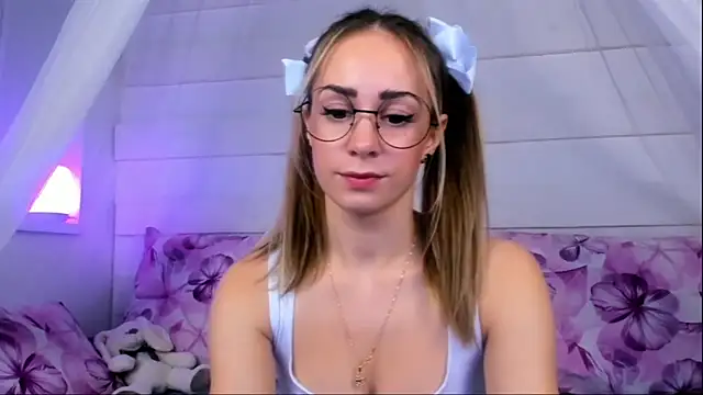 stricred online show from April 23, 7:49 pm