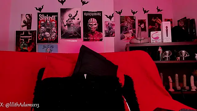 lilith-deveraux online show from March 12, 3:04 pm