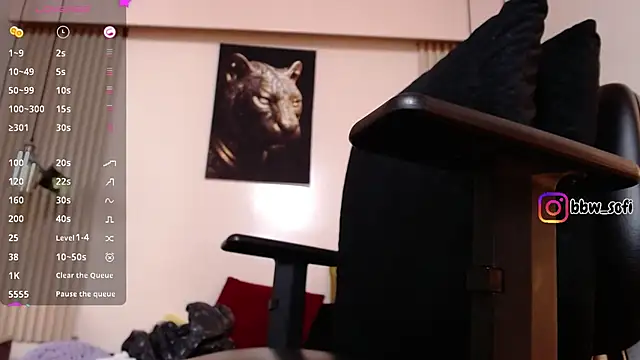 virtual charm online show from April 27, 12:46 pm