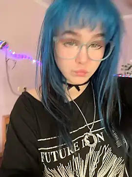 MaddisonHaas online show from April 23, 1:35 pm