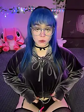 MaddisonHaas online show from April 20, 6:11 pm