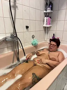 SunshineLexi online show from April 27, 5:48 am