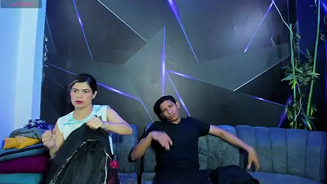 playsgirlhot online show from April 4, 11:14 pm