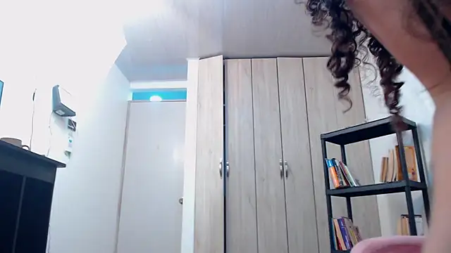 amaranta f00x online show from April 25, 1:41 pm