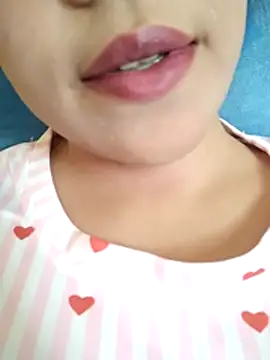 Anki-doll online show from April 12, 8:50 am