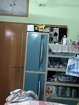 yoursweety09 online show from April 21, 9:27 am