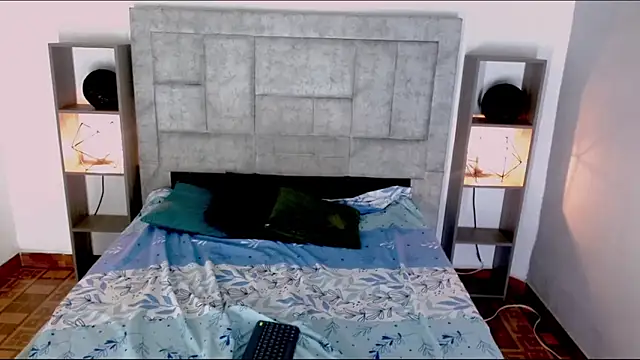 Eban Dustan online show from April 8, 4:36 am