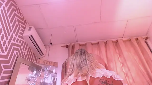 SashaDurante online show from April 21, 1:40 pm