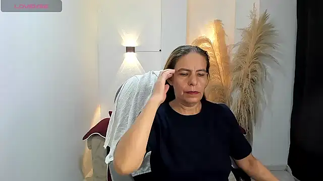 Milf karlye online show from June 5, 2:37 am