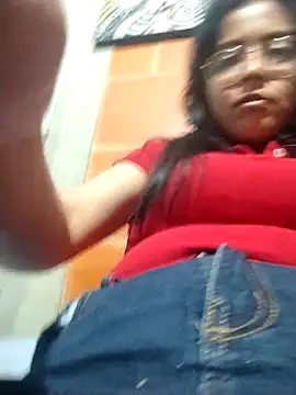 Vanessagirld online show from April 2, 11:13 pm