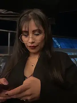 Jade Zephyra online show from March 6, 11:55 pm