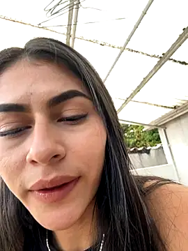 Snapshot of emilie_xx_ chatting on October 10, 10:03 pm emilie xx online show from October 10, 10:03 pm