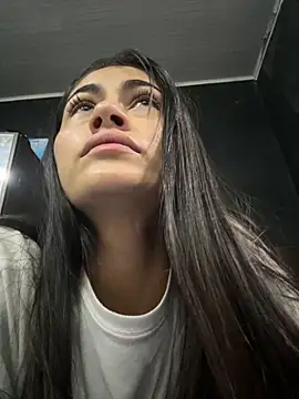 Snapshot of emilie_xx_ chatting on September 20, 12:58 pm emilie xx online show from September 20, 12:58 pm