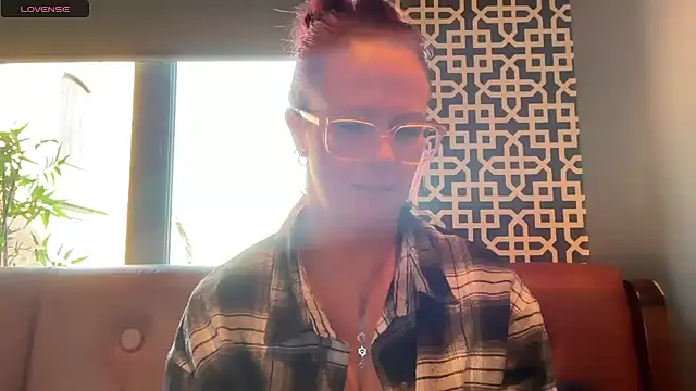 MelodyRoseUk online show from October 28, 12:00 pm