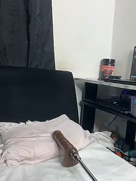 Snapshot of chiquimaturesexy chatting on September 22, 10:52 pm chiquimaturesexy online show from September 22, 10:52 pm