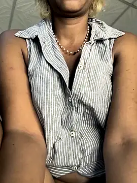 Amaliu  online show from March 11, 6:32 pm