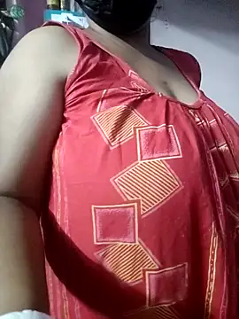 BERRY 00 online show from April 26, 7:00 pm