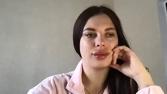 MoonriseGoddess online show from March 31, 10:15 am