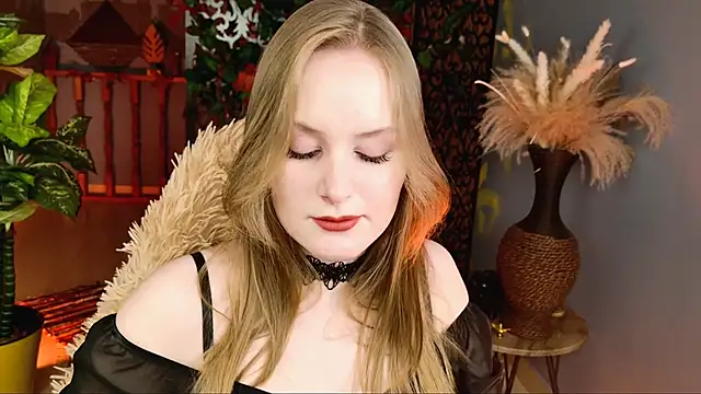 VivienLeeigh online show from April 22, 5:26 am