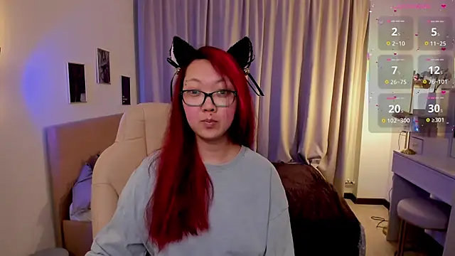 Marine Vact online show from March 30, 2:27 pm