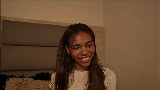 Lily Miiller online show from April 19, 9:28 pm