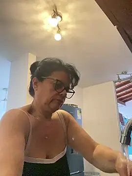 Sharongirl07 online show from April 15, 1:33 pm