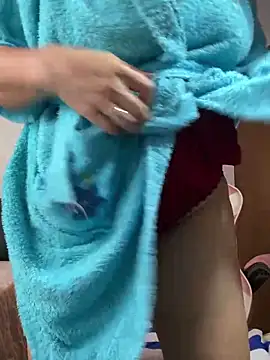 Sharongirl07 online show from April 25, 1:41 pm