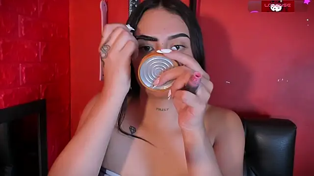 Monttserratt online show from April 24, 7:27 pm