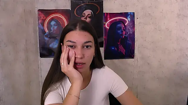Snapshot of KarolinaRosse_ chatting on September 27, 5:14 am KarolinaRosse online show from September 27, 5:14 am