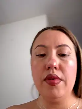 VIOLETA-25  online show from April 15, 4:07 pm