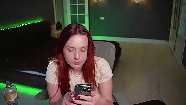 LisaElfy online show from April 27, 3:09 pm