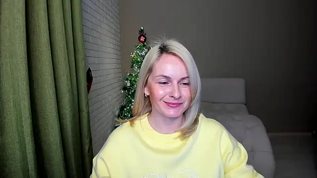 Alicee Gracee online show from December 21, 7:51 pm