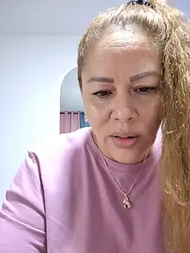 SluttyMilf79 online show from July 5, 7:58 am