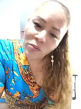 SluttyMilf79 online show from April 26, 12:41 am