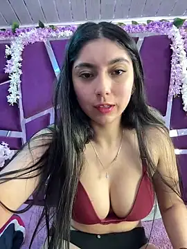 Lucy Anall  online show from June 17, 12:12 am
