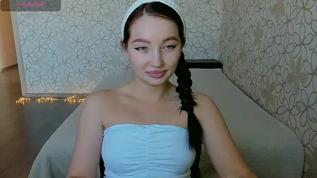 Lissa Cristal online show from April 3, 9:51 am