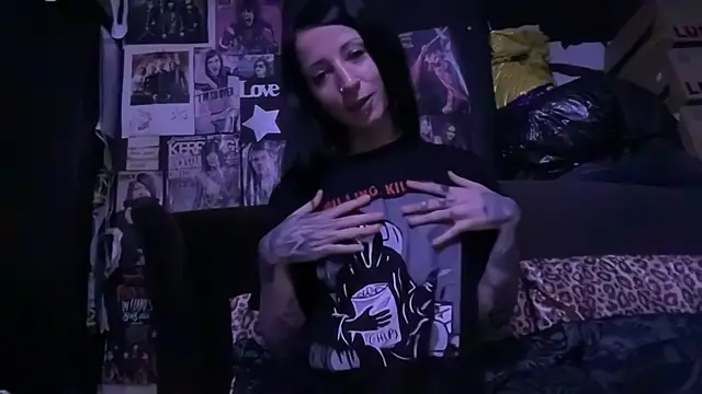 MissMidnightUK online show from October 30, 12:35 am